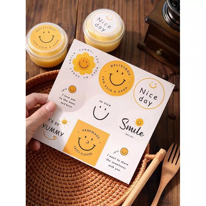 Amy烘焙網：5張45枚大微笑封口貼/烘焙包裝貼/手工封口貼/裝飾封口貼/可愛笑臉封口貼