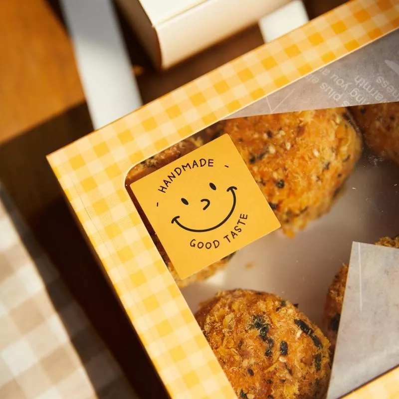 Amy烘焙網:5張45枚/3合一簡約可愛微笑封口貼/包裝袋笑臉貼紙/禮盒封口貼/禮盒妝飾封口貼/封口貼