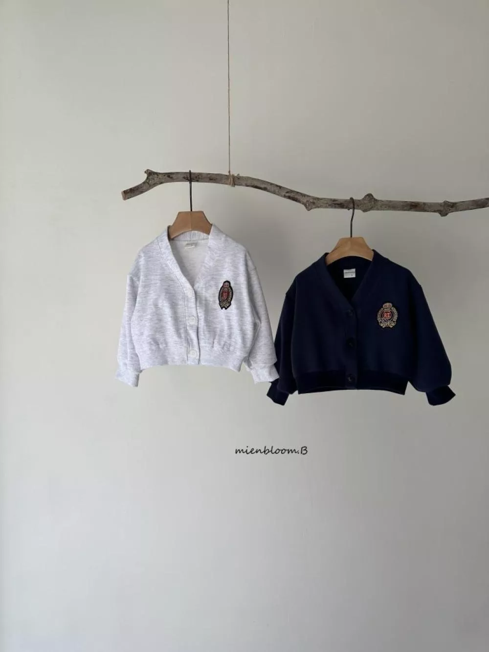 BLOOMB｜韓國童裝｜學院風V領開襟外套 2色