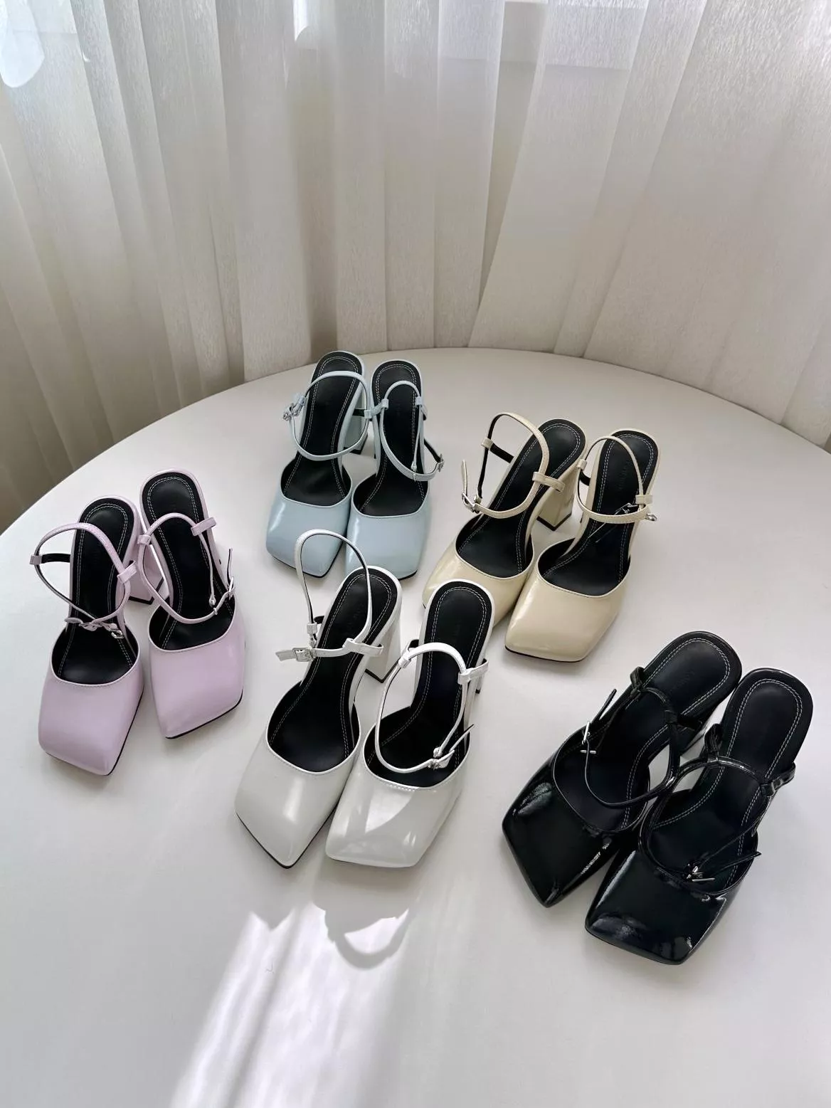 超獨特斜切方頭繞踝帶後空跟鞋 #227