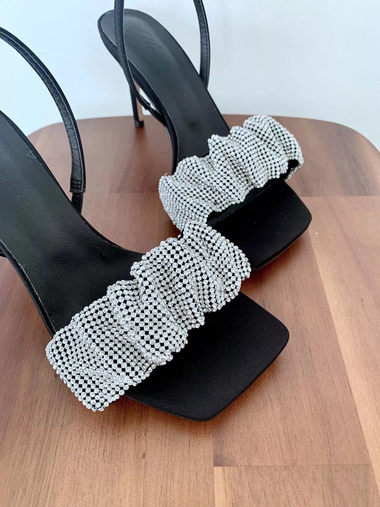 皺摺鑲鑽一字帶細跟涼鞋 #1060