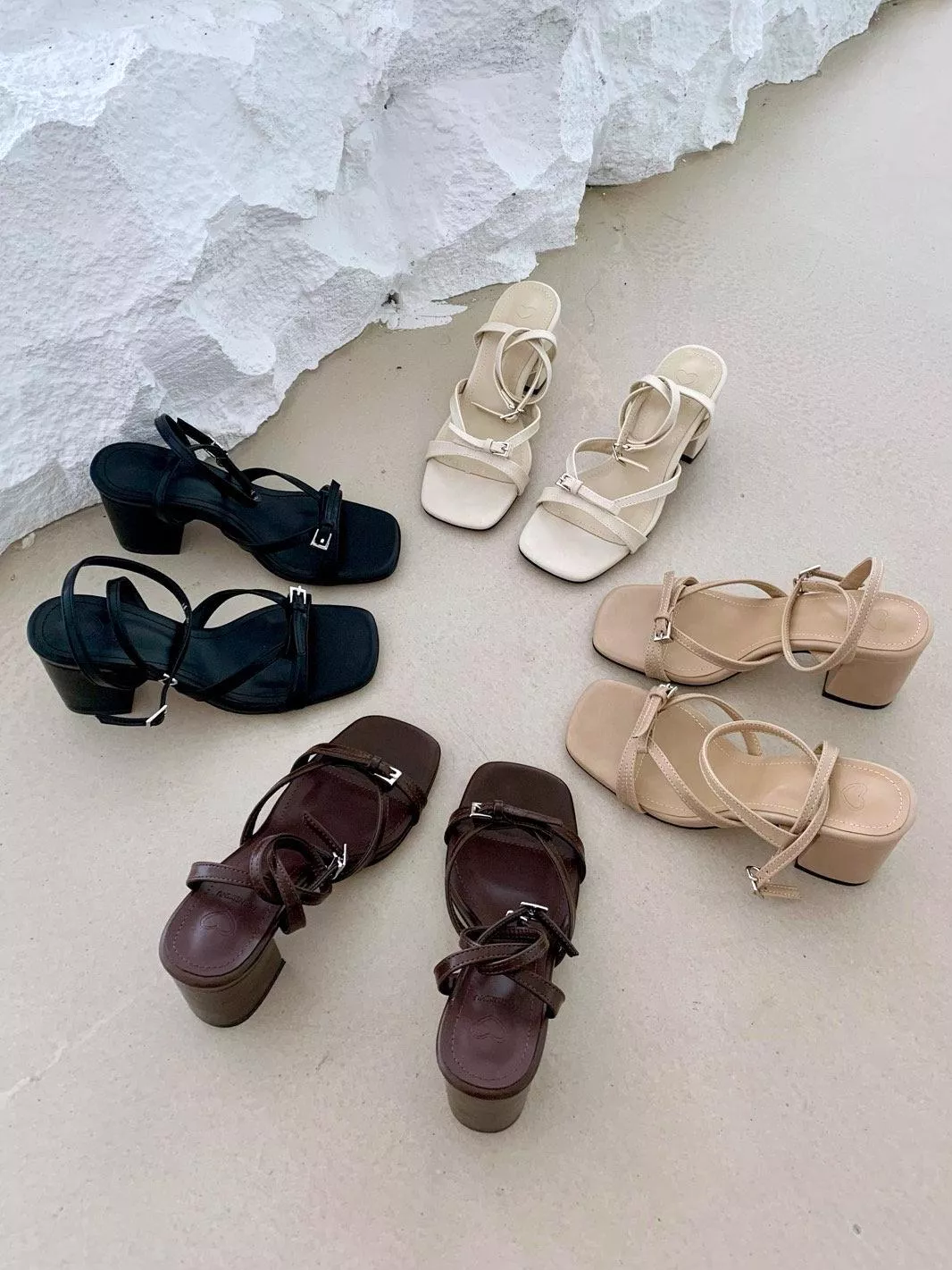 X字皮帶搭釦粗跟涼鞋 #3005