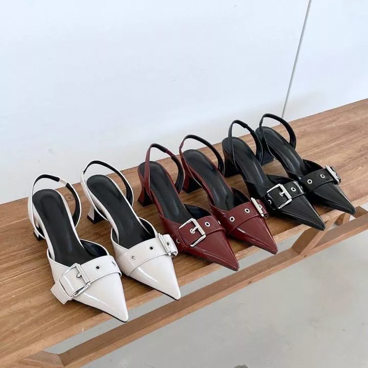 皮帶裝飾漆皮後空尖頭鞋 #369