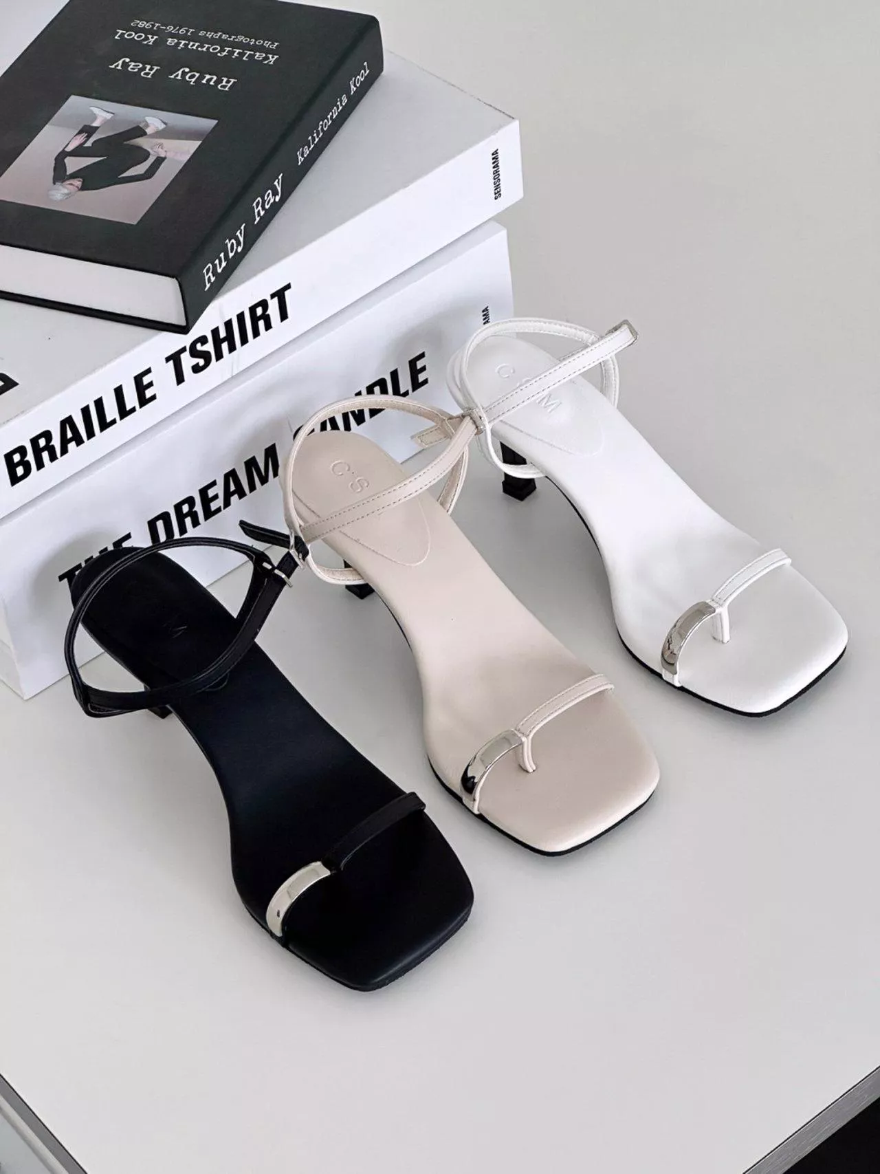 金屬感夾腳細跟涼鞋 #1159