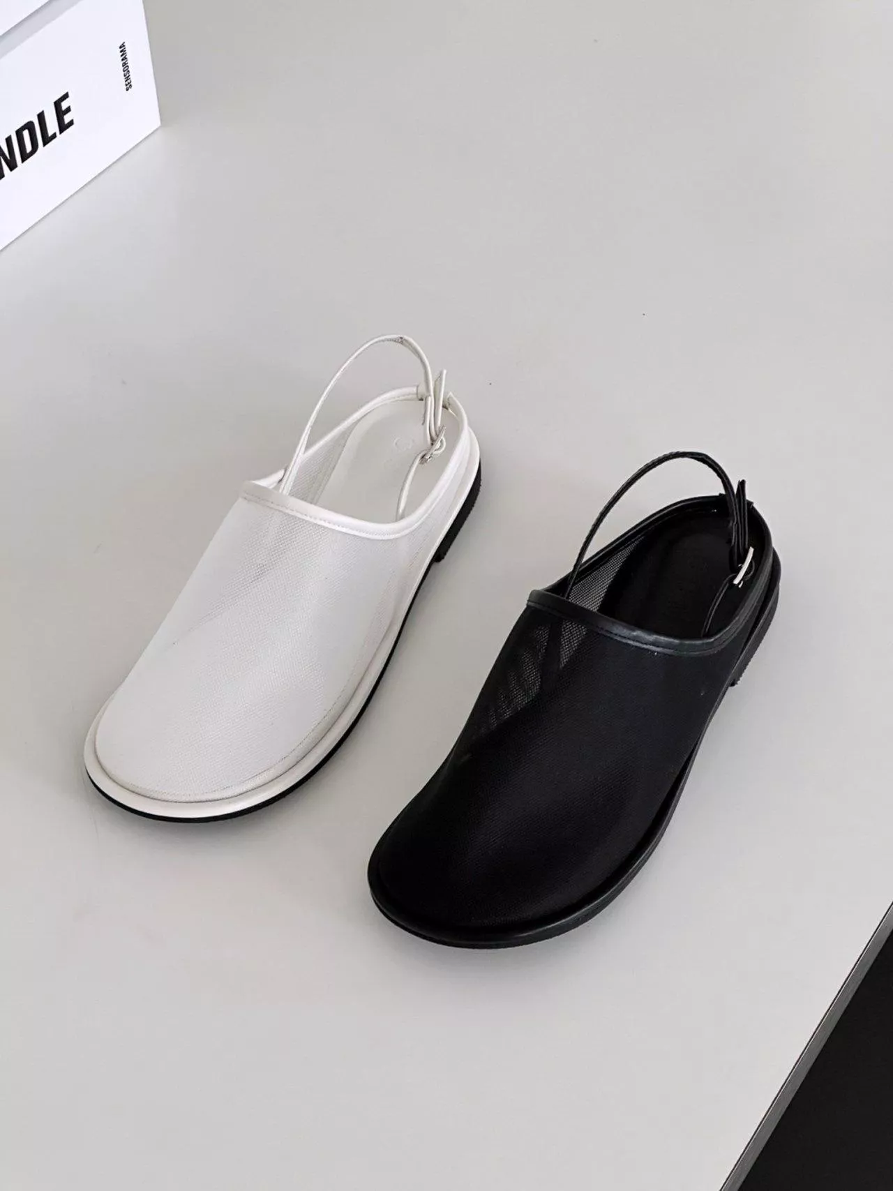 透膚網紗平底涼鞋 #1154