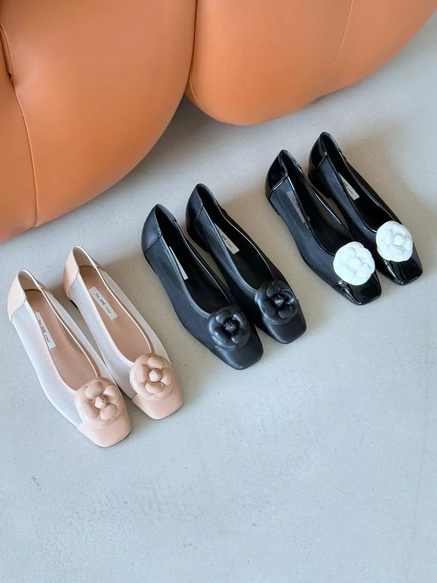 精緻山茶花透膚網紗平底鞋 #3338