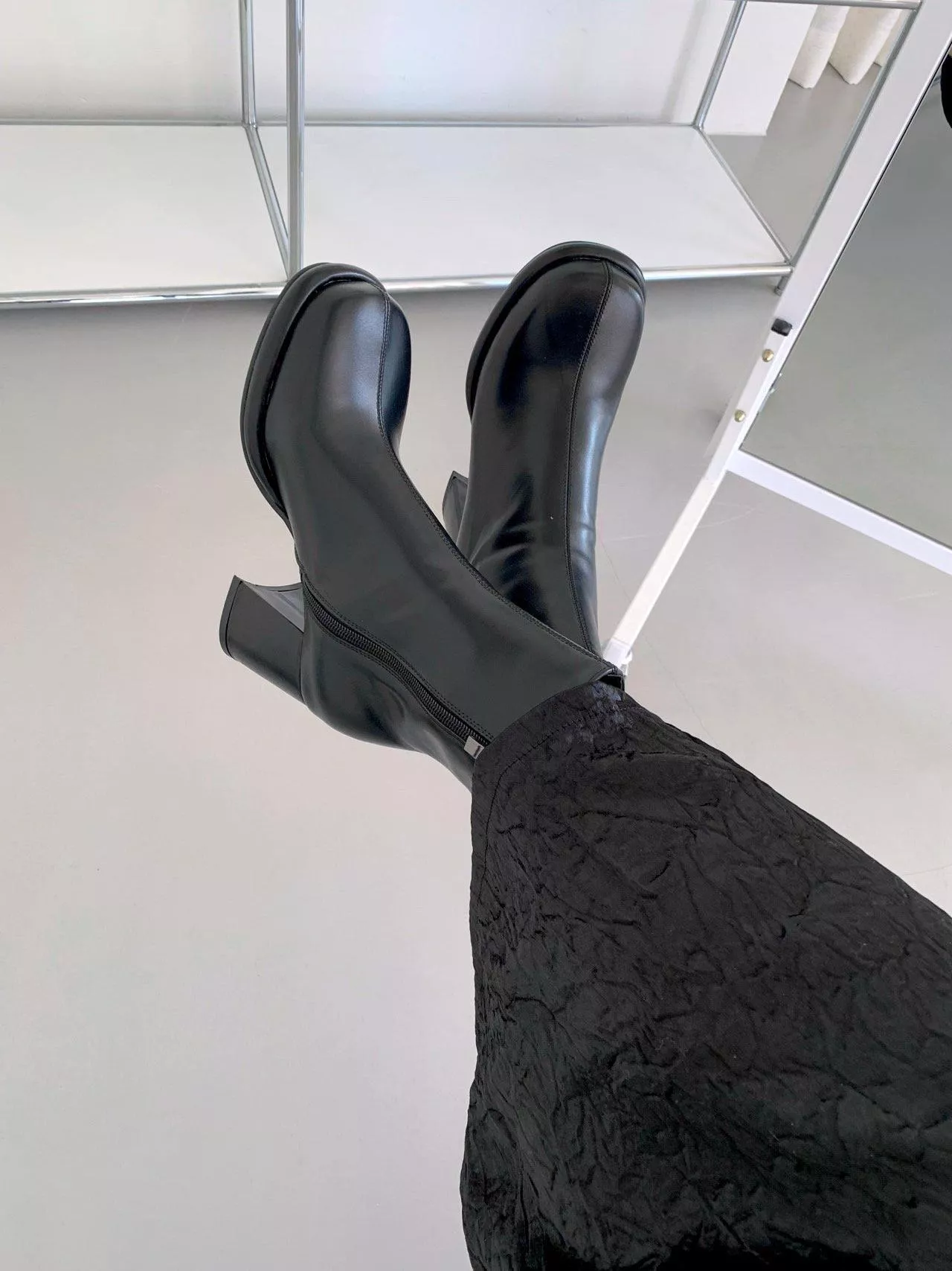 韓國空運🇰🇷｜【熱銷回購】💎 日常百搭短靴 👢 厚底舒適 通勤休閒必收款 #434