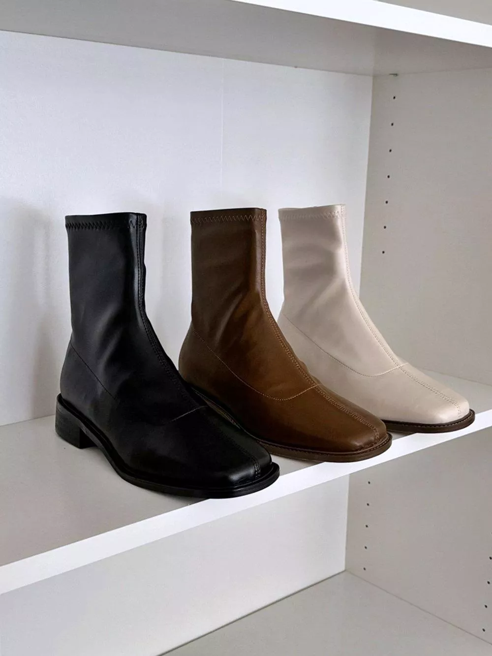 舒適軟皮縫線內拉鍊短靴 #7005