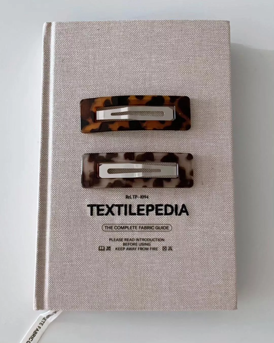 氛圍感豹紋側邊兩入髮夾 #H165