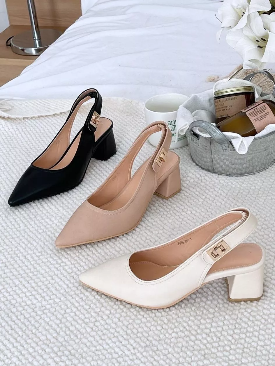 金屬扭轉釦雙層後空帶中跟鞋 #7088