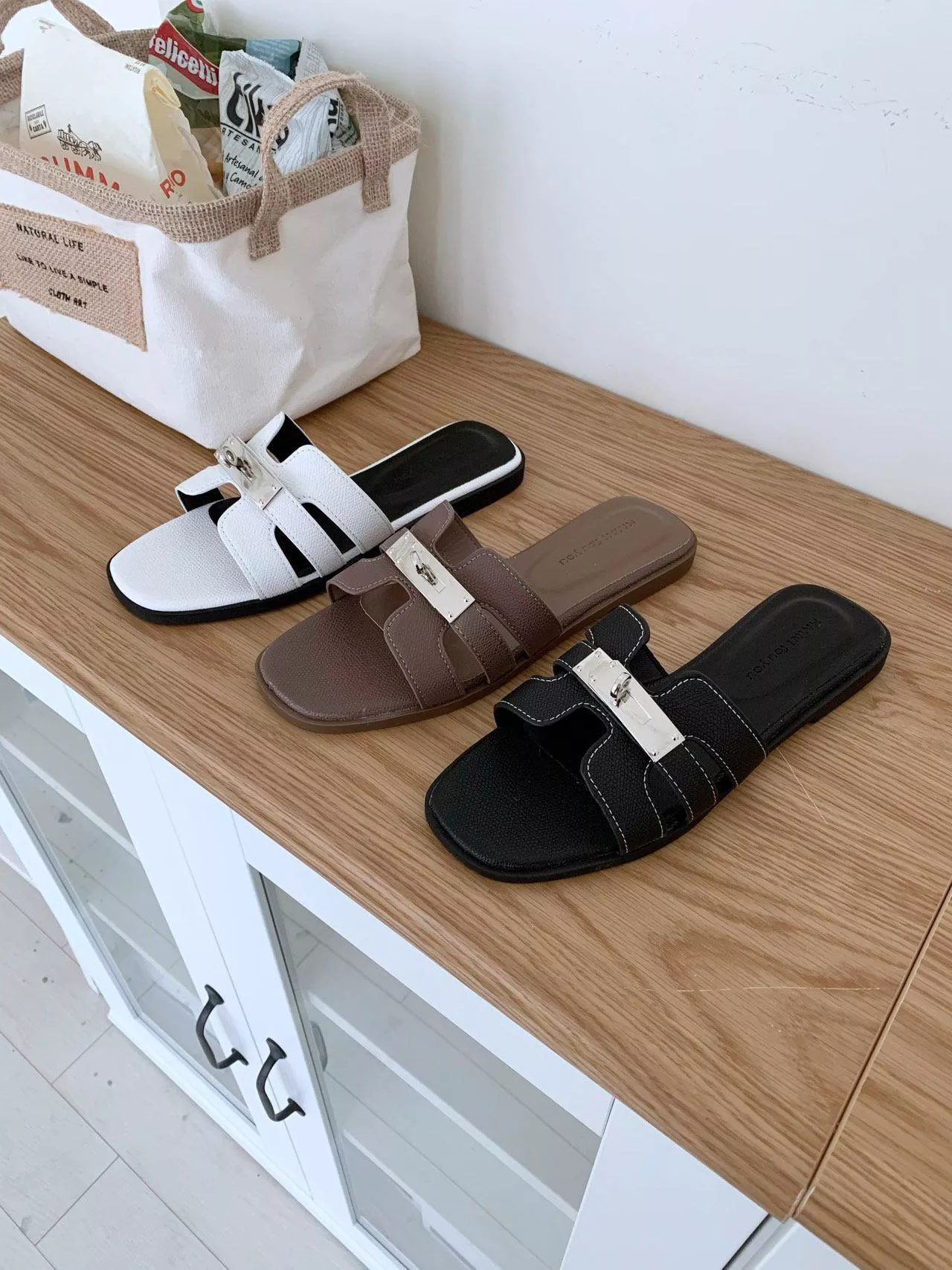 金屬扭轉釦H型縫線拖鞋 #666-8