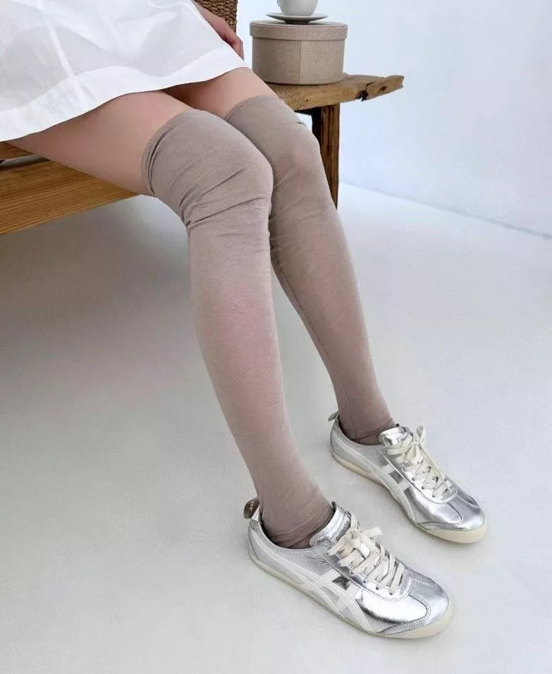 🌵輕薄款舒適感膝上襪 鞋子搭配