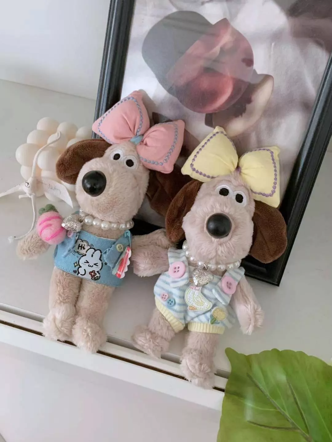 可愛蝴蝶結吊帶褲掌門狗吊飾 #T224