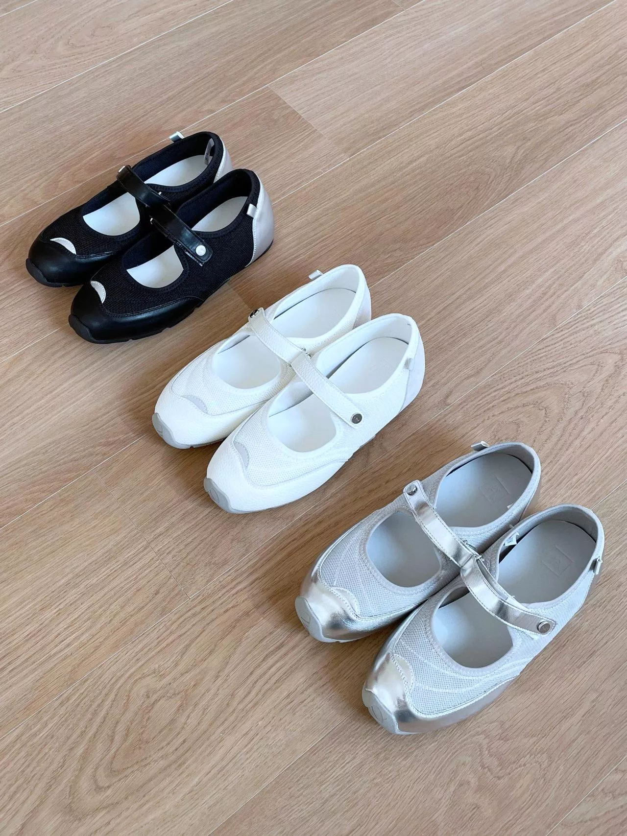 標誌性網眼魔鬼氈瑪麗珍休閒鞋 #303