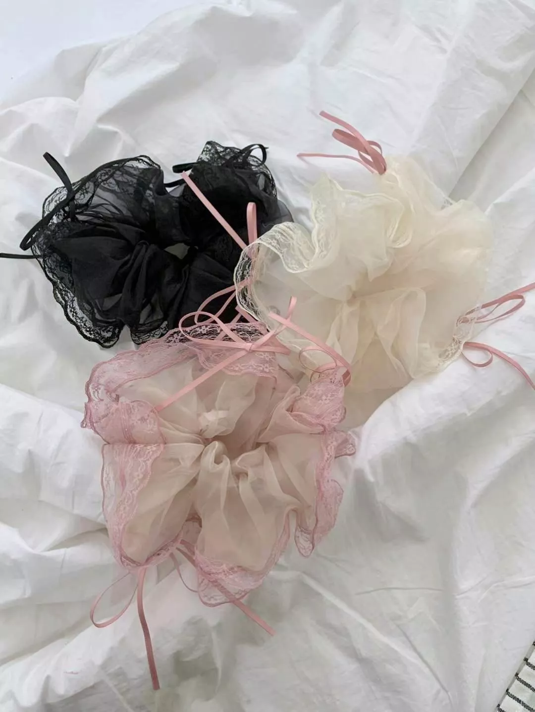 甜美蝴蝶結蕾絲邊大腸髮圈 #H775