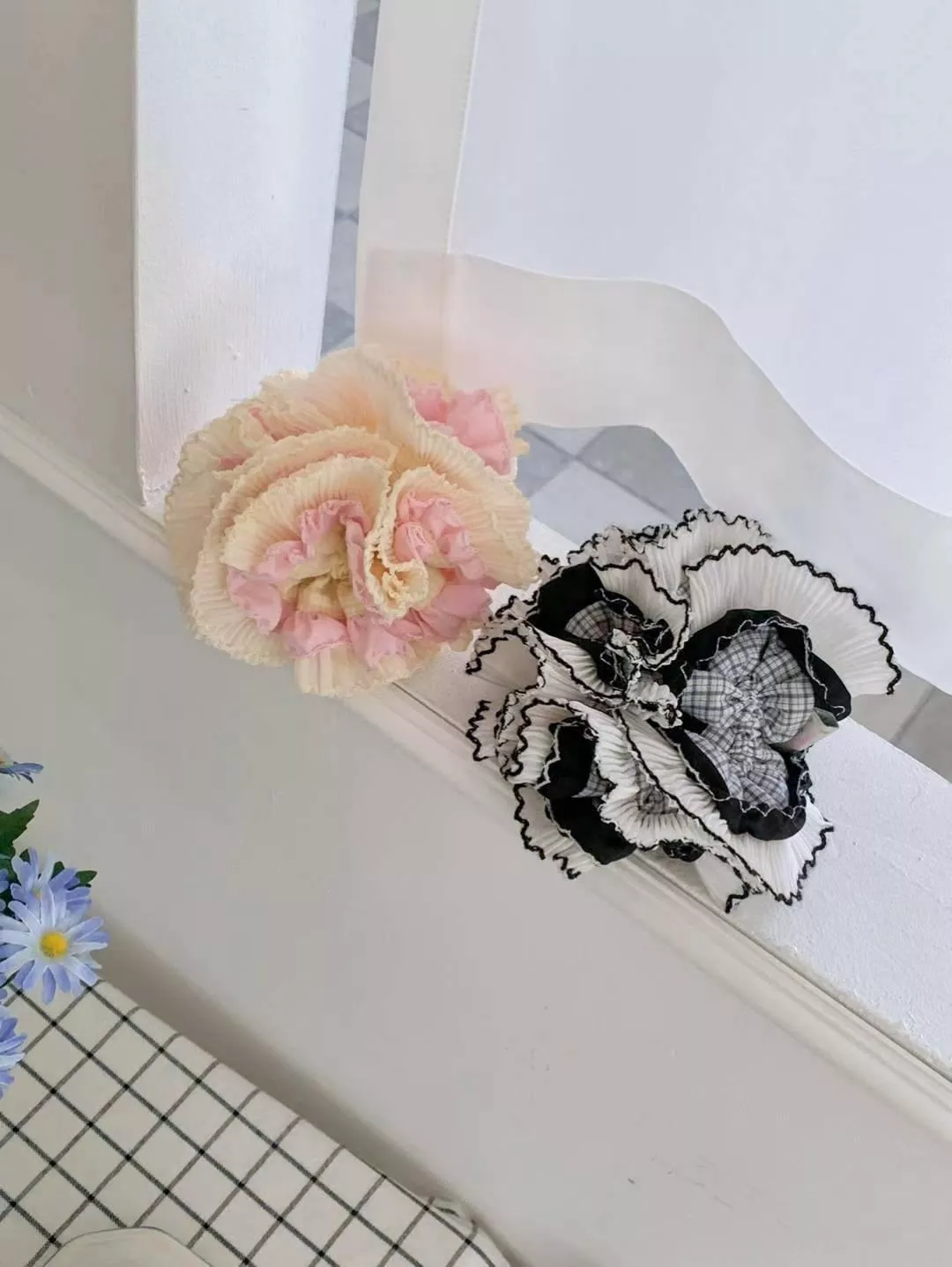 配色壓褶邊格子雙層大腸髮圈 #H771