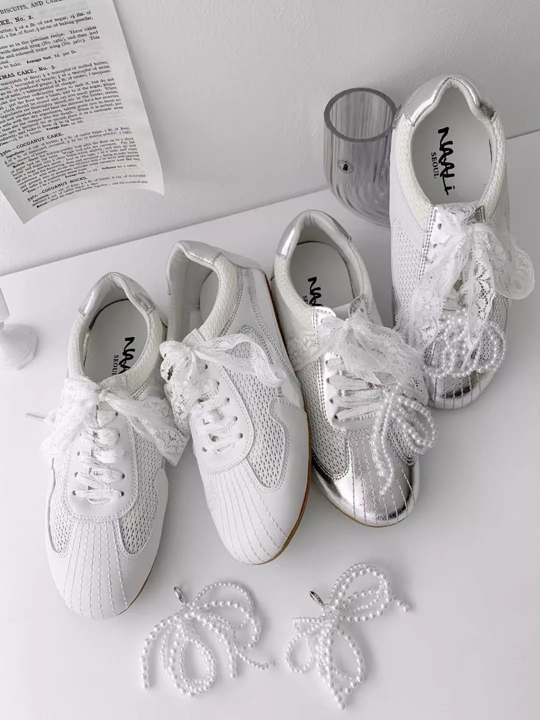 可拆蝴蝶結珍珠蕾絲繫帶羊皮休閒鞋 #2663-3