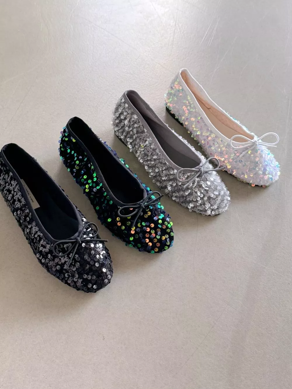 吸睛閃耀款✨多色可選亮片平底鞋 #9117