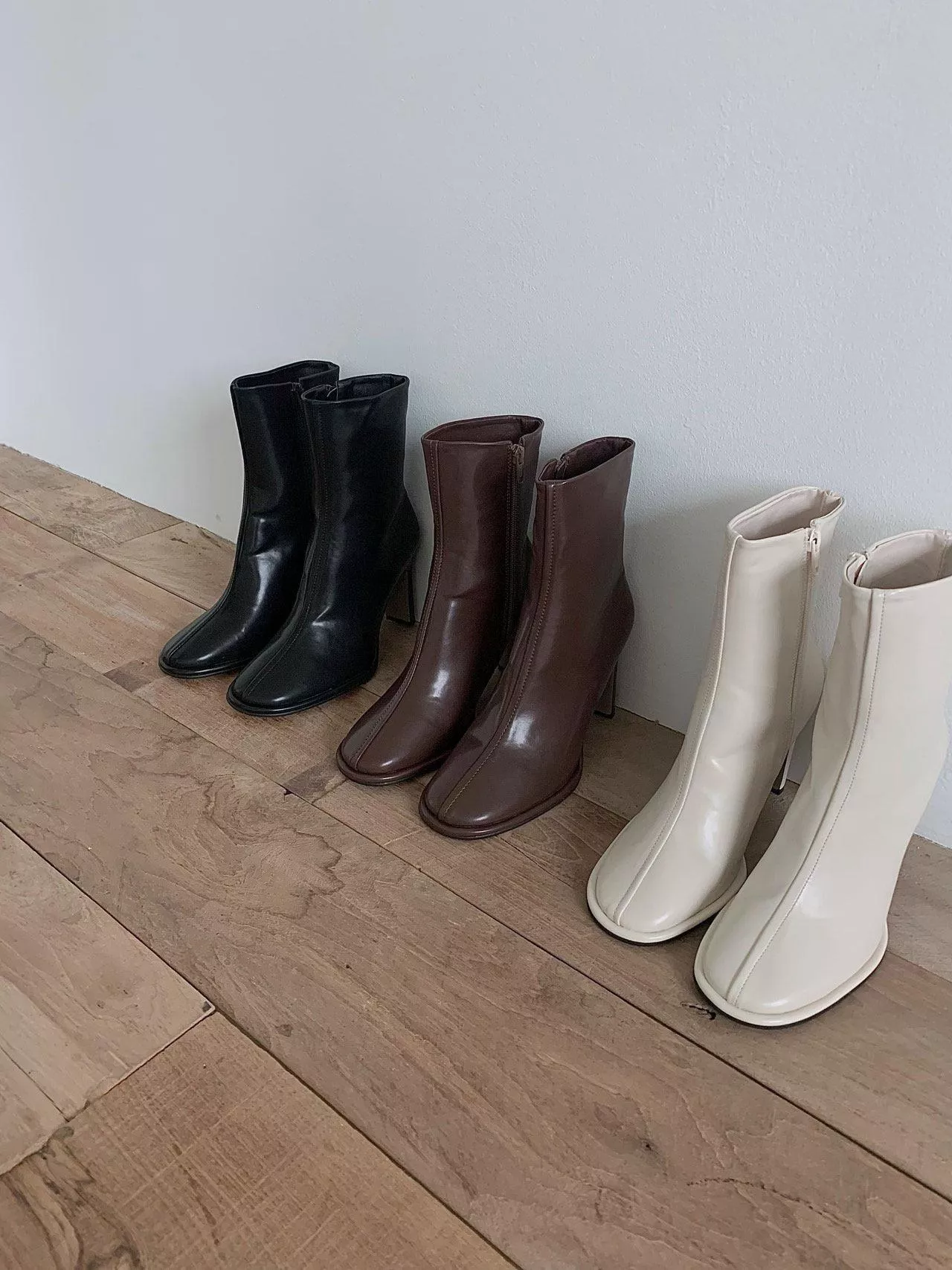 韓國空運🇰🇷｜🔥圓頭扁高跟短靴👢 百搭日常顯腿長 氣場必備 #257