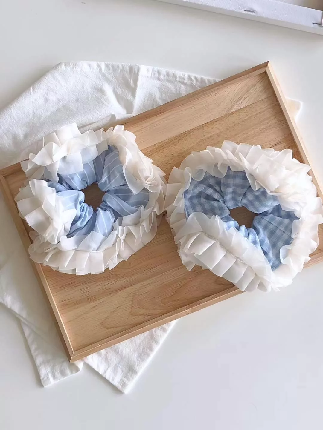 韓國空運🇰🇷｜ 🌸天藍色荷葉邊髮圈｜可愛布藝髮束 大腸圈 氣質髮飾 #111H