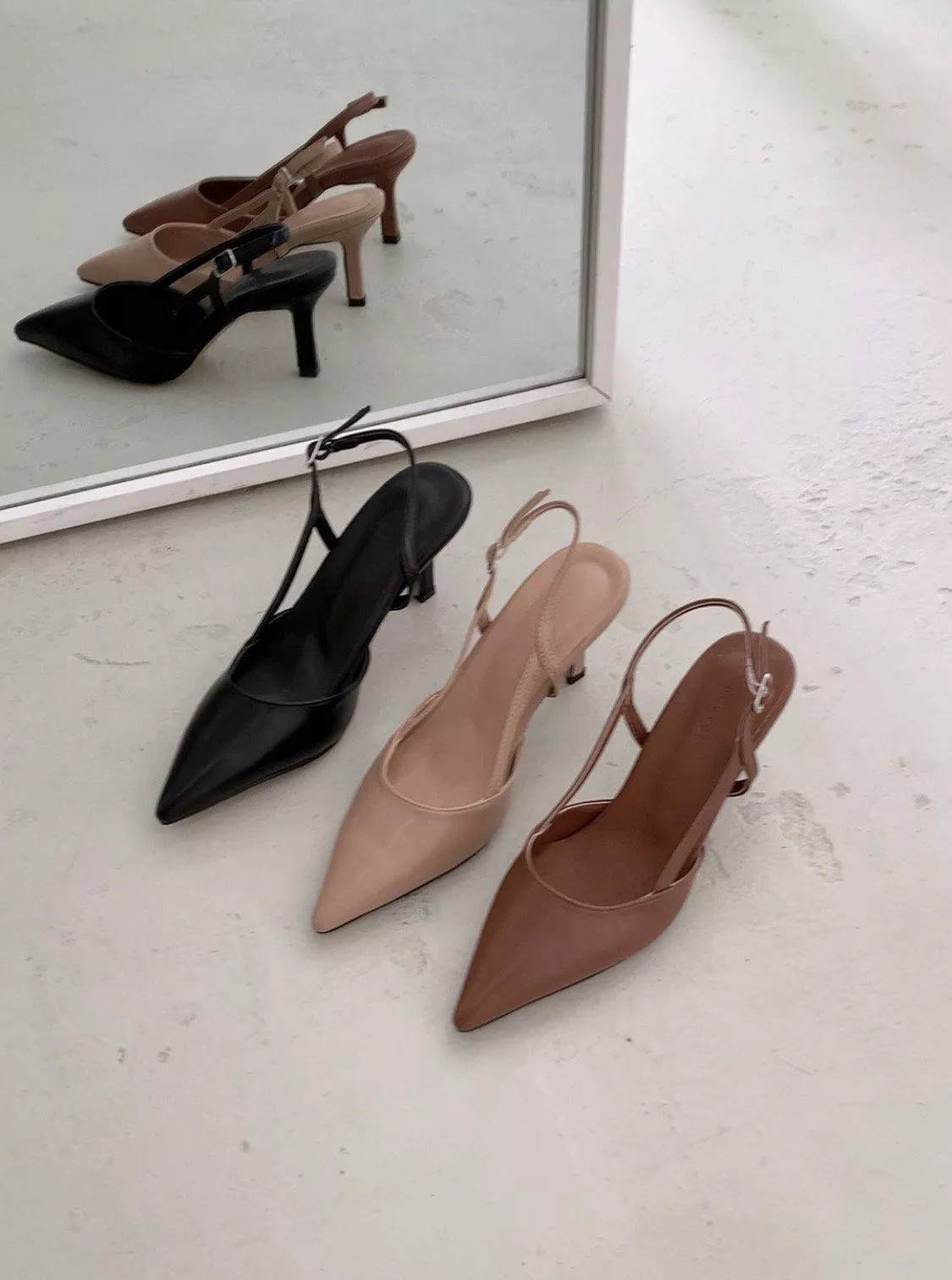 韓國空運🇰🇷｜【韓妞最愛】7cm尖頭後空高跟鞋✨ 修長腿型 舒適好走 #7120