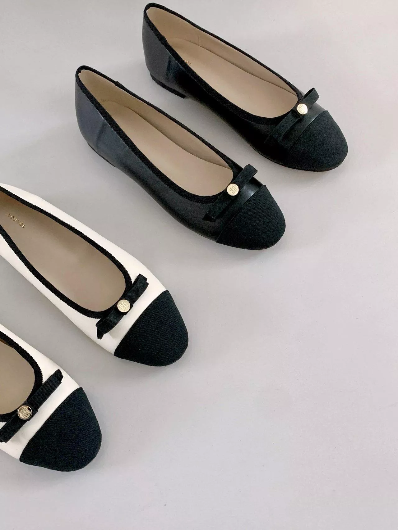 韓國空運🇰🇷｜【小香風推薦】蝴蝶結拼接撞色平底鞋✨ 舒適好走百搭鞋款 #7417