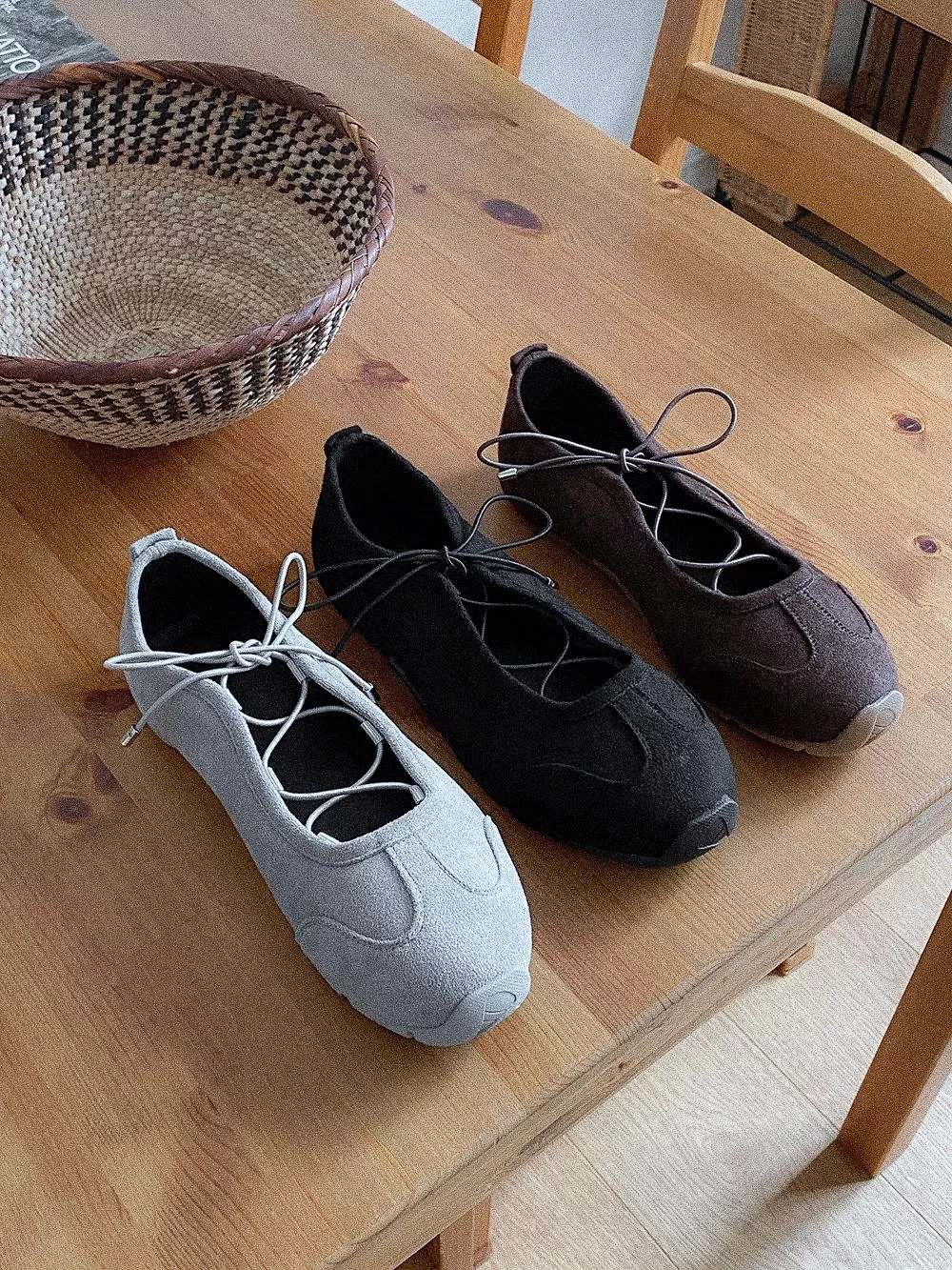 韓國空運🇰🇷｜【甜美休閒】🌸綁帶蝴蝶結鞋✨輕盈好走 芭蕾風格 休閒鞋 #5204-1