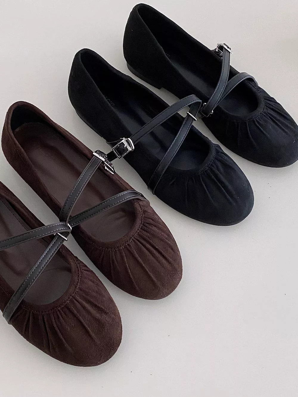 韓國空運🇰🇷｜【甜美舒適】🌸 Z字帶皺褶瑪麗珍平底鞋✨氣墊底 久走不累腳 #7042