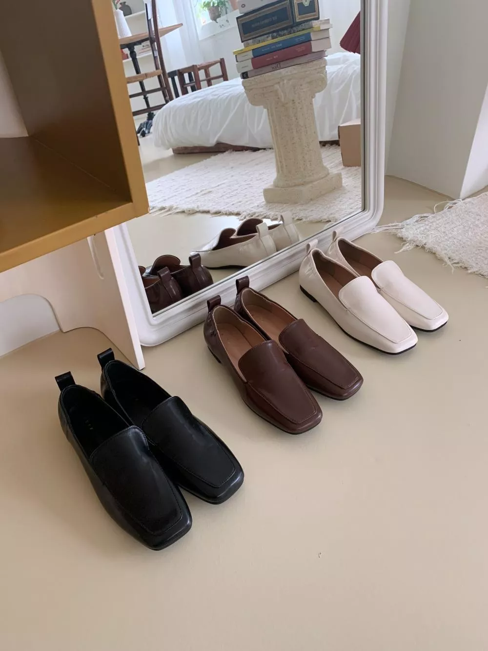 韓國空運🇰🇷｜【熱銷回購】☁️ 雲感乳膠軟墊彈力平底鞋 👟 超舒適百搭款 #2401