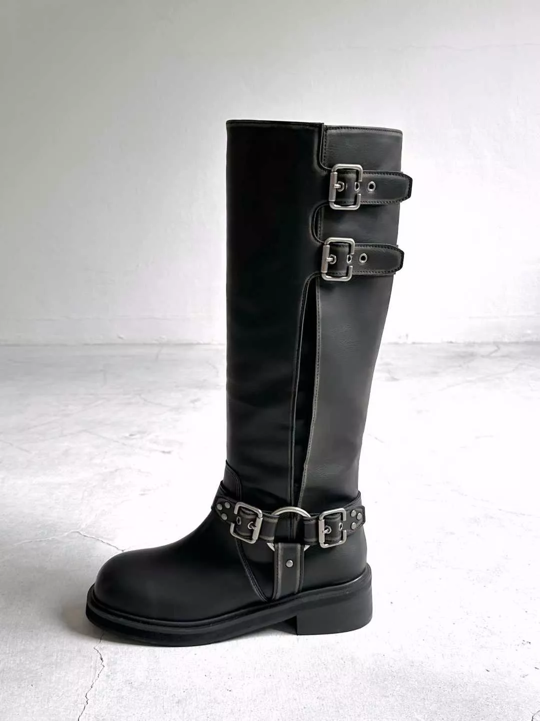 韓國空運🇰🇷｜【高質感首選】🔥 復古質感長筒機車靴 👢 厚底顯瘦 百搭不敗款 #9500