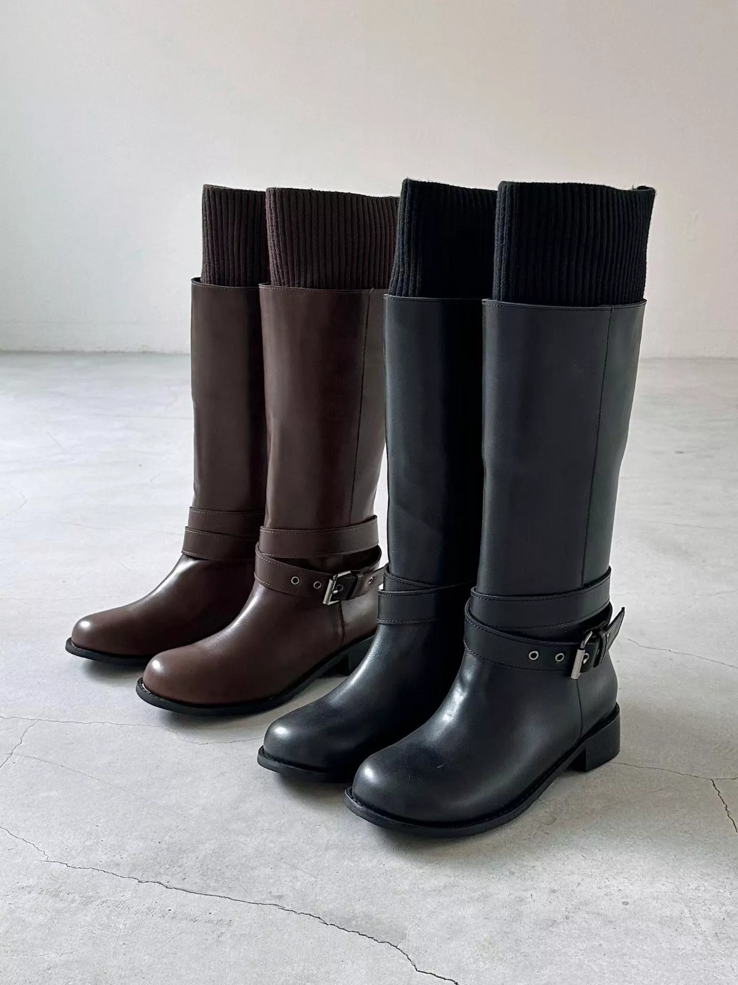 韓國空運🇰🇷【百搭必收】🖤 附襪套騎士扣帶靴 🔥 高質感暖靴 #375