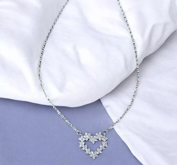 花圈圍繞心形頸鏈套裝