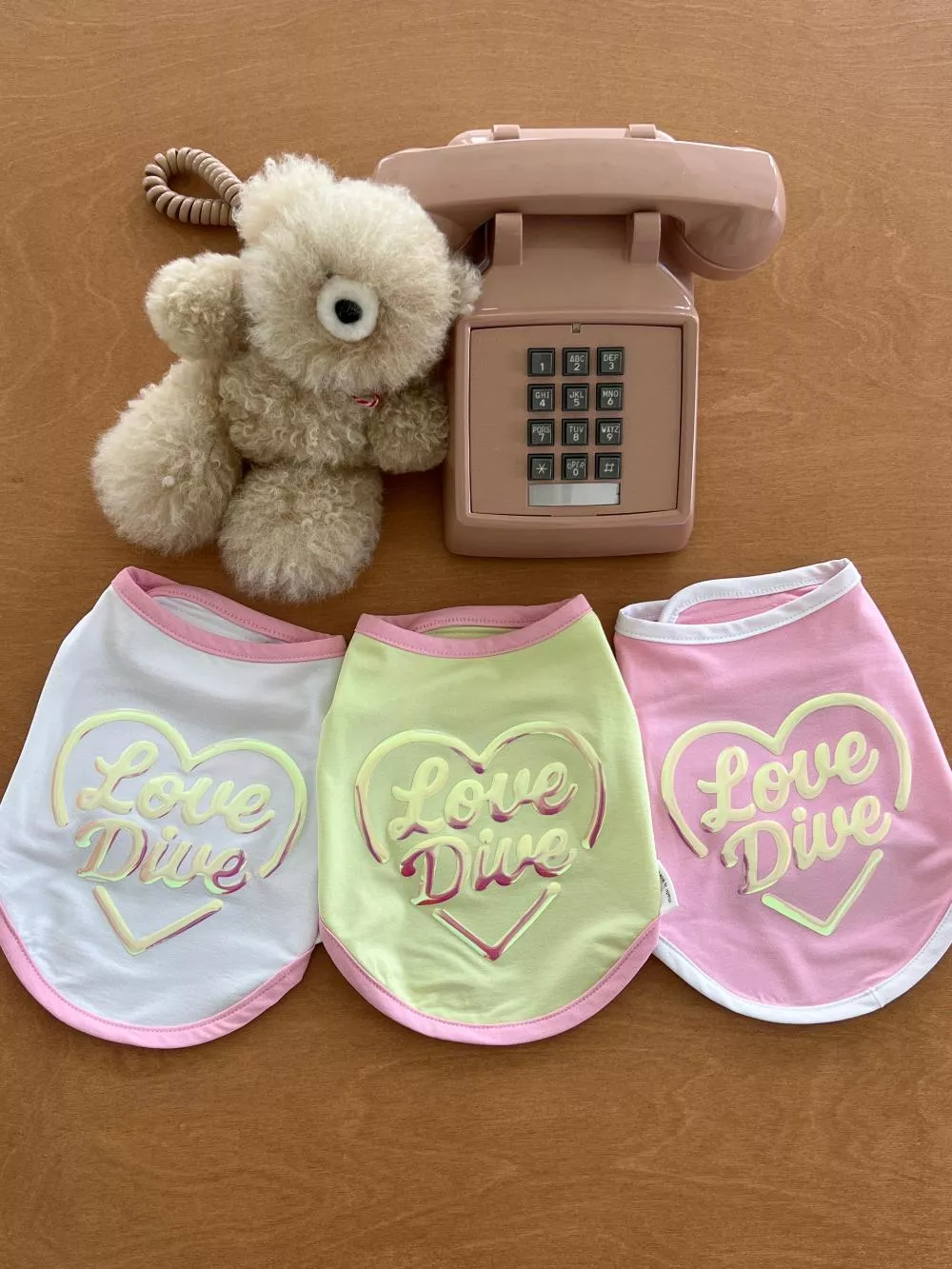 韓國 可螢光魔鬼氈涼感衣